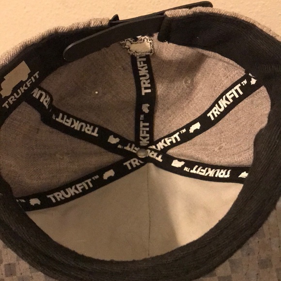 SNAP BACK(truckfit brand) - Picture 2 of 4